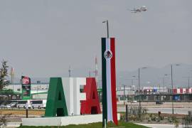 El subsecretario dijo que “en la reunión, se ha acordado la reducción al 25% de las operaciones en el AICM, los vuelos irán al AIFA o Toluca, en los próximos meses”.