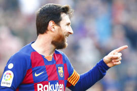 Messi y el Barcelona aplastan al Eibar