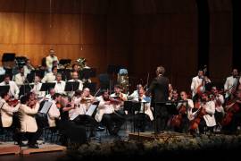 La Orquesta Filarmónica del Desierto despidió a dos de sus músicos que rechazaron la colaboración.