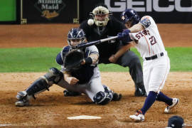 El batazo de José Altuve le dio la vuelta al mundo en inglés, español y hasta en ruso