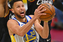 Stephen Curry logra extensión por ¡215 millones de dólares!