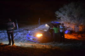 Fallece mujer en volcadura; otra más pierde a su bebé en la carretera a Monclova