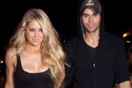 Enrique Iglesias y Anna Kournikova tienen gemelos