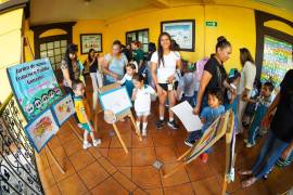 La exposición reúne 150 obras elaboradas por niñas y niños.