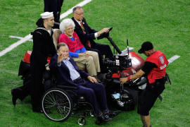 George Bush hizo el volado en el Super Bowl LI