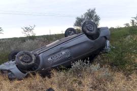 El automóvil Dodge Attitude en el que viajaban las empleadas salió del camino y volcó a la altura del kilómetro 70.
