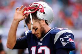 A Tom Brady no le afecta el nuevo casco que usará en la NFL