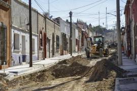 Aunque los trabajos han registrado algunos retrasos, el titular de Obras Públicas del Municipio está seguro de que la rehabilitación de la calle General Cepeda concluirá antes del 29 de diciembre.