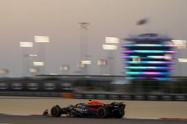 Sergio Pérez probó este jueves el RB20 durante las pruebas realizadas en el Circuito de Sakhir, para el GP de Bahréin.