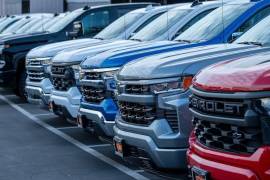 Esto ocurre pese a que la empresa mantiene el liderazgo del mercado estadounidense apoyado en la demanda de camionetas, todocaminos SUV y vehículos comerciales.
