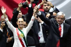 Claudia Sheinbaum, presidenta de México, y Andrés Manuel López Obrador, ex presidente de México, durante la sesión de Congreso General realizada en la Cámara de Diputados, el 1 de octubre de 2024.
