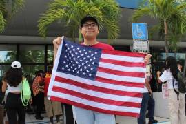Daniel Mendoza, estadounidense nieto de mexicanos y activista de los Socialistas Democráticos de América (DSA), en Miami.