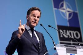 El secretario general de la OTAN, Mark Rutte, hace un gesto durante la rueda de prensa previa a la cumbre de la Organización del Tratado del Atlántico Norte de 2026 en Ankara.