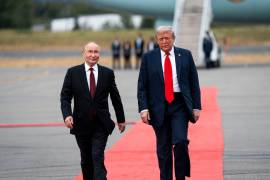 El presidente Trump con su homólogo de Rusia, Vladimir Putin, en Anchorage, Alaska, el año pasado.