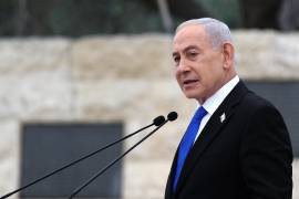 El primer ministro israelí, Benjamin Netanyahu, asiste a una ceremonia en el cementerio militar del monte Herzl en Jerusalén.