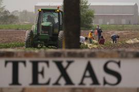 Grupos empresariales y los alcaldes de dos ciudades en Texas rechazaron la decisión del presidente estadounidense, Donald Trump, de imponer aranceles a las importaciones provenientes de México y Canadá.