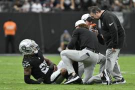 Varios jugadores de la NFL tuvieron que dejar sus respectivos partidos por lesiones durante la jornada dominical.