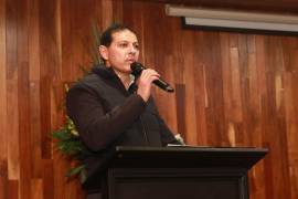 La UAdeC enfrenta exigencias federales de crecimiento acelerado, austeridad y gratuidad sin un aumento presupuestal equivalente, afirma Octavio Pimentel.