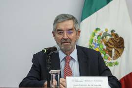 El canciller Juan Ramón de la Fuente instruyó a las embajadas y consulados de México en la región a mantener contacto permanente con las cuatro mujeres y dos hombres que forman parte de la misión.