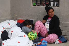 A pesar de que el Título 42 continúa vigente, decenas de migrantes, principalmente de provenientes de Nicaragua, Venezuela y El Salvador, permanecen en la frontera de Ciudad Juárez.