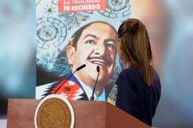 La presidenta Claudia Sheinbaum conmemoró los 100 años del natalicio de José Alfredo Jiménez durante La Mañanera del Pueblo, cerrando la conferencia con la emblemática canción El Rey.