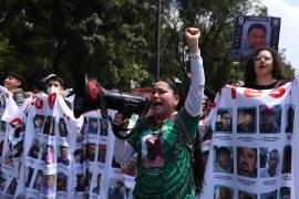 Madres Buscadoras protestan en la Ciudad de México