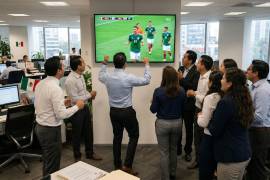 El presidente de Canacintra Coahuila Sureste, Arturo Reveles Márquez, dijo que favoreció mucho que los trabajadores tuvieran espacio para ver el partido.