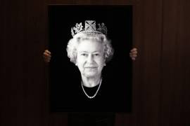 Rob Munday presenta un retrato nunca antes visto de la monarca para celebrar el Jubileo de Platino en Londres.