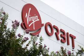 Sede de Virgin Orbit en Long Beach, California, la empresa de servicios de lanzamiento de satélites solicitó el Capítulo 11 en el Tribunal de Quiebras de Estados Unidos en Delaware.