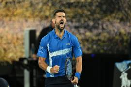 El tenista serbio Novak Djokovic venció por 6-1, 6-4 y 6-4 a Tomas Machac y ahora persigue más récords de Roger Federer.