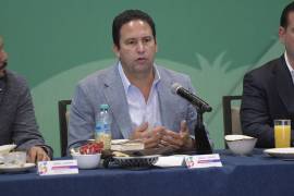 El alcalde Javier Díaz González informó que la Comisión Federal de Electricidad proyecta nuevas subestaciones al sur y oriente de la ciudad para mejorar el servicio.