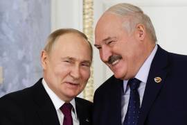 El presidente ruso, Vladimir Putin y el presidente de Bielorrusia, Alexander Lukashenko, en una reunión del Consejo Supremo del Estado de la Unión en San Petersburgo, Rusia, el 29 de enero de 2024.