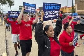 Los trabajadores sindicalizados han protestado para exigir mejores ingresos.