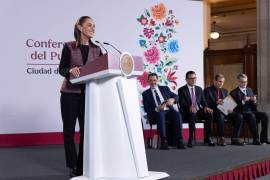 “Gobernadores o Presidentes, Gobernadoras o Presidentas sólo tienen una patria si quieren gobernar el país”, afirmó la presidenta.