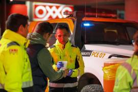 Derivado de las bajas temperaturas registradas en Nuevo León, Protección Civil mantiene activo el Operativo Carrusel, a través del cual entregó 120 litros de chocolate y 285 cobijas a personas en situación vulnerable.