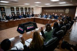 El alcalde Javier Díaz González presentó la propuesta del Instituto Municipal de Cultura Física y Deporte ante el Cabildo de Saltillo.