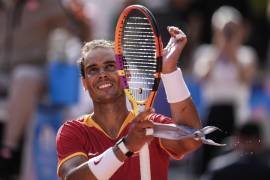 Nadal, de 38 años, ha lidiado con lesiones recientes pero mostró destellos de su mejor forma, avanzando a un esperado enfrentamiento contra Novak Djokovic.