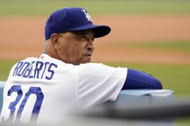 Dave Roberts en apenas el tercer manager en la historia de MLB con seis temporadas de al menos 100 triunfos, junto a los integrantes del Salón de la Fama Bobby Cox y Joe McCarthy.