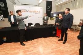 Padilla Garza agradeció a alumnos y docentes por su confianza y respaldo al proyecto de la facultad.