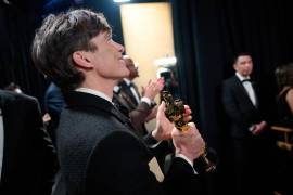 Cillian Murphy poses backstage with the Oscar® for Actor in a Leading Role during the live ABC telecast of the 96th Oscars® at Dolby® Theatre at Ovation Hollywood on Sunday, March 10, 2024.