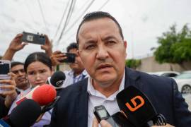 Dámaso Castro Zaavedra continuará formalmente como vicefiscal de Sinaloa, aunque permanece con licencia sin goce de sueldo tras señalamientos de autoridades de EU.