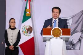 El artículo 223 del Código Penal Federal contempla el delito de peculado cuando un servidor público utiliza ilícitamente recursos públicos para promover su imagen política o social.
