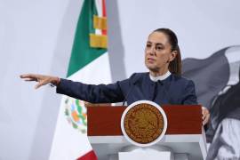 La presidenta Claudia Sheinbaum expresa sus condolencias a la familia de Carlos Manzo, alcalde de Uruapan, tras su asesinato durante la celebración del Día de Muertos en Michoacán