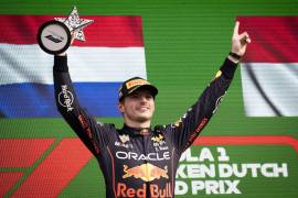 El Gran Premio de Países Bajos se pintó de naranja ante la pelea de Verstappen con Mercedes.