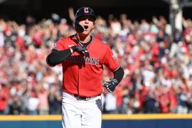 Petey Halpin se convirtió en el héroe de Cleveland al conectar el jonrón de dos carreras que selló el triunfo 3-2 sobre Tampa Bay en la Serie de Campeonato.