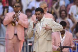 Fiesta. El espectáculo de Bad Bunny en el Super Bowl destacó por la presencia de artistas invitados y por un mensaje de unidad para el continente americano.