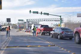 Autoridades de Acuña instan a los viajeros a planificar su cruce ante las nuevas medidas de inspección.