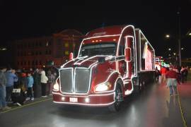 La Caravana Coca Cola es uno de los eventos navideños más esperados por chicos y grandes en Saltillo.