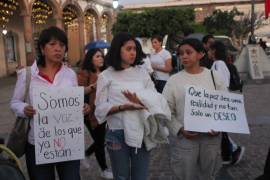 Familiares de Thalía Cornejo, una de las víctimas de la tragedia en Salvatierra, salieron a protestar el miércoles pasado para exigir justicia y castigo a los responsables.