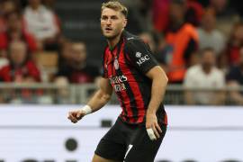 El Porto negocia con el Milan el fichaje de Santiago Giménez y ya habría recibido el visto bueno del jugador.